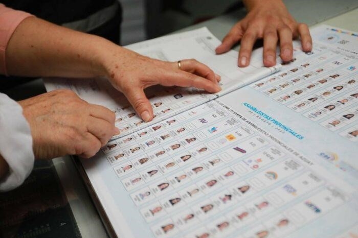 Impresión de papeletas electorales arranca con Azuay y Bolívar