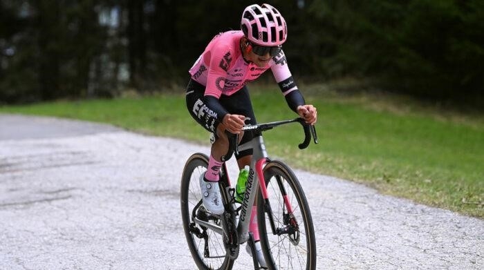 Alexander Cepeda emociona en el Giro de Italia con un tercer lugar de etapa